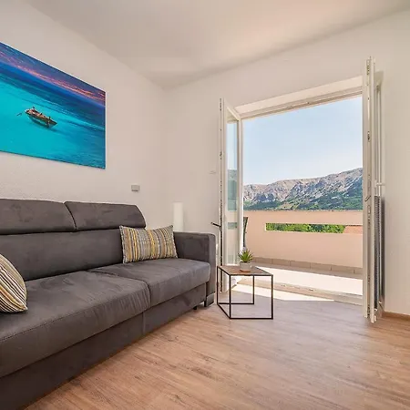 Gerta With Terrace *