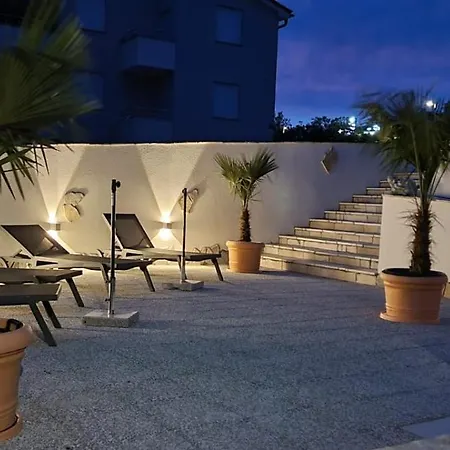 Lägenhet Gerta With Terrace