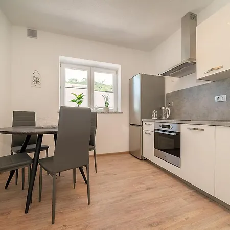 Gerta With Terrace *