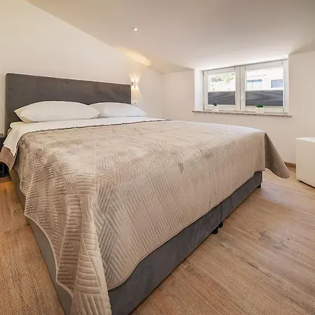 Gerta With Terrace * Baška