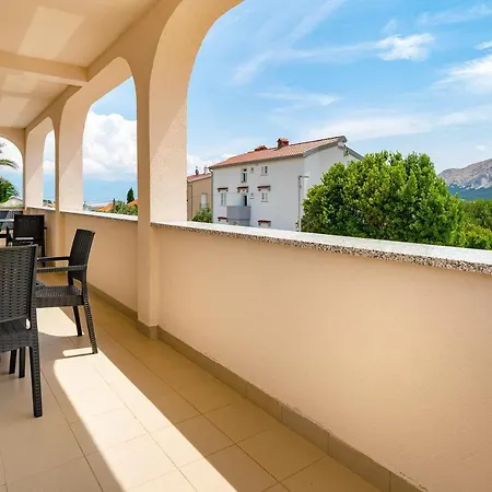 Apartments Gerta With Balcony