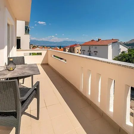 Gerta With Terrace Appartamento Baška