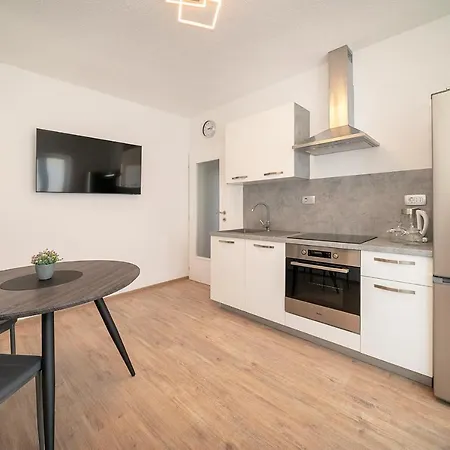 Gerta With Terrace *