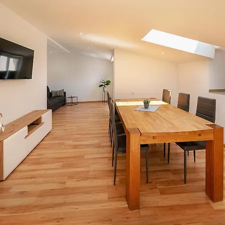 Gerta With Terrace Appartamento Baška